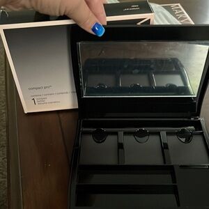 MaryKay Compact Pro